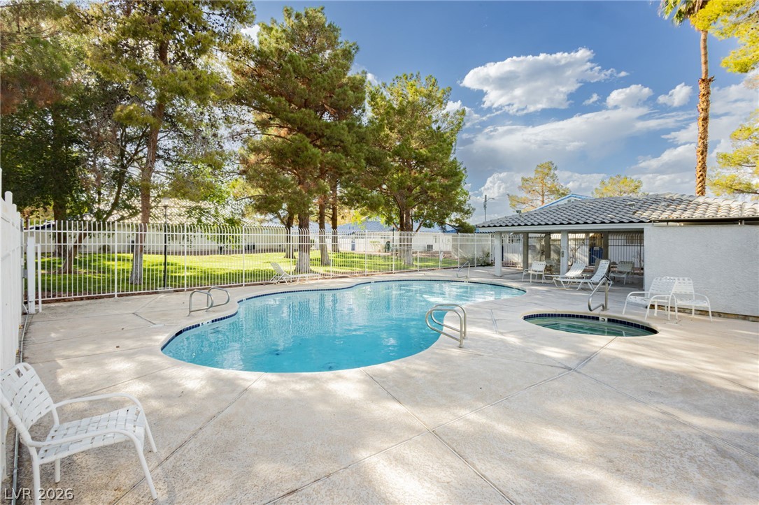 2121 Petersham Court B Las Vegas NV 89108
