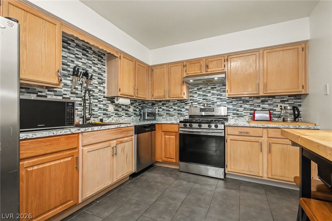2121 Petersham Court B Las Vegas NV 89108