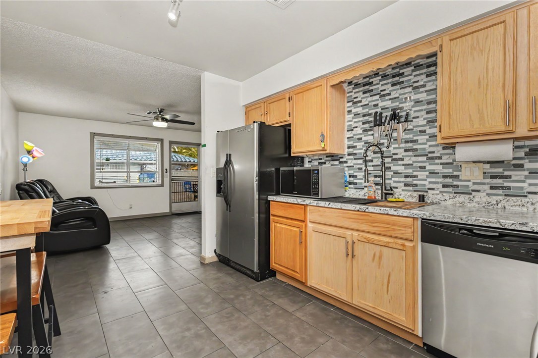 2121 Petersham Court B Las Vegas NV 89108
