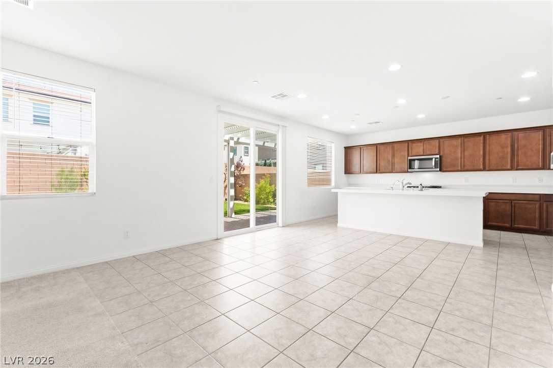 528 Sunny Pointe Street Henderson NV 89011
