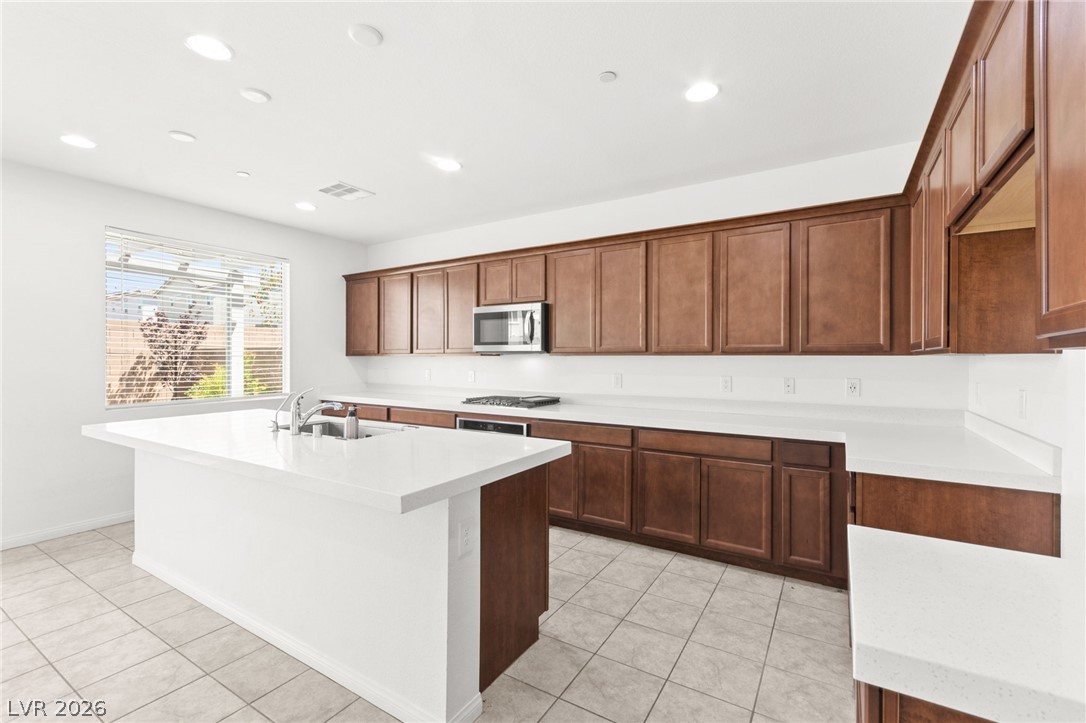 528 Sunny Pointe Street Henderson NV 89011