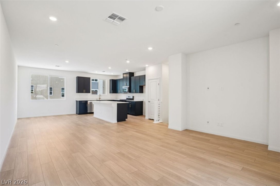 5812 Wisteria Walk Street Las Vegas NV 89148
