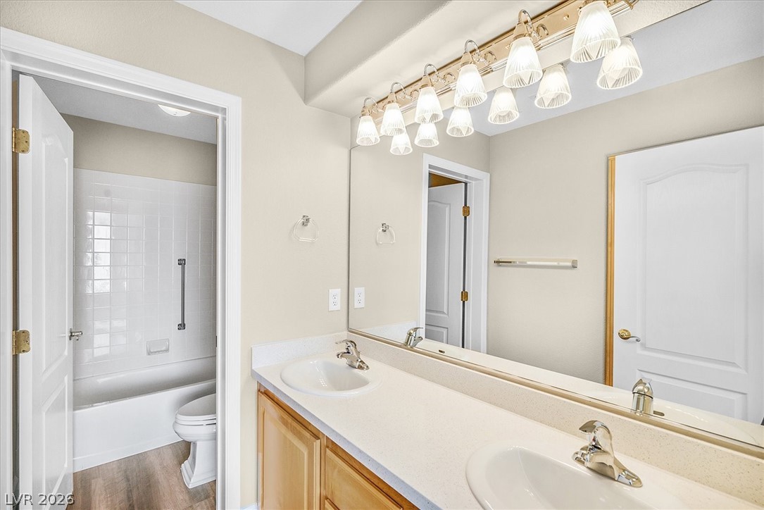 2008 Trailside Village Avenue Henderson NV 89012