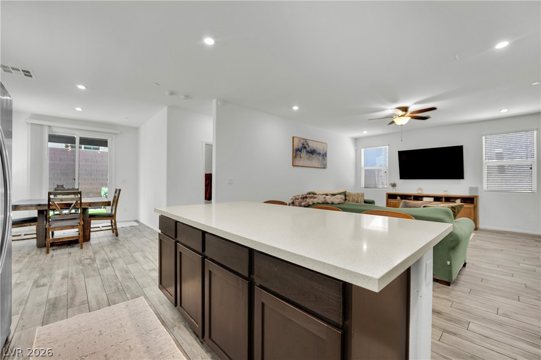 6123 Rose Springs Avenue Las Vegas NV 89130