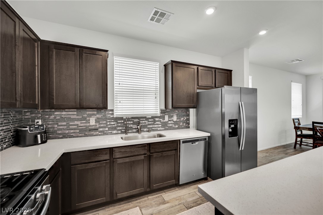 6123 Rose Springs Avenue Las Vegas NV 89130