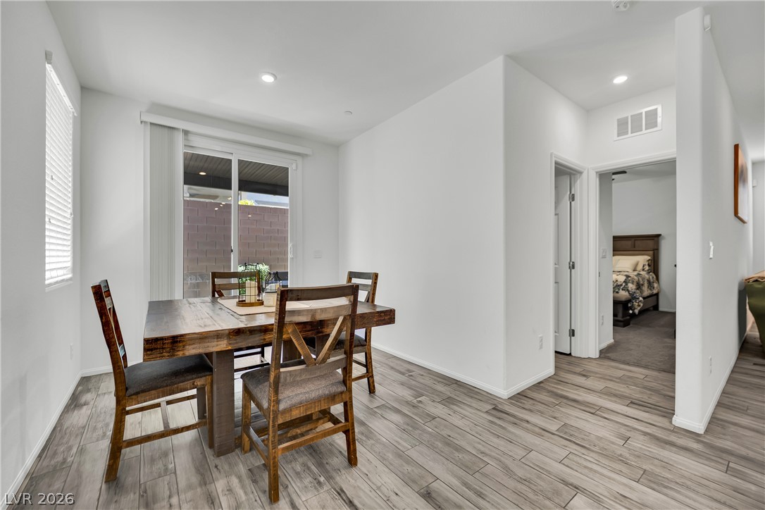 6123 Rose Springs Avenue Las Vegas NV 89130