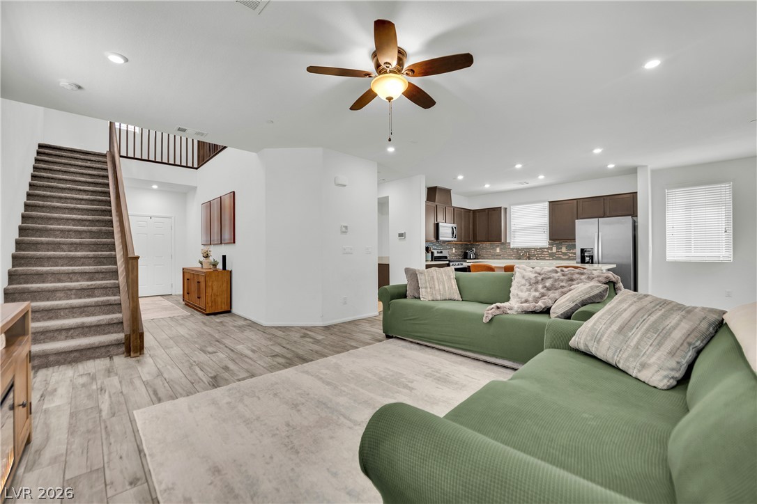 6123 Rose Springs Avenue Las Vegas NV 89130
