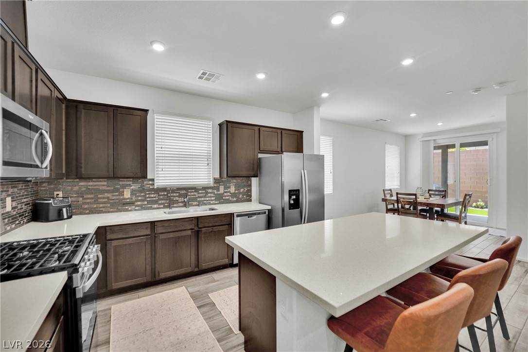 6123 Rose Springs Avenue Las Vegas NV 89130