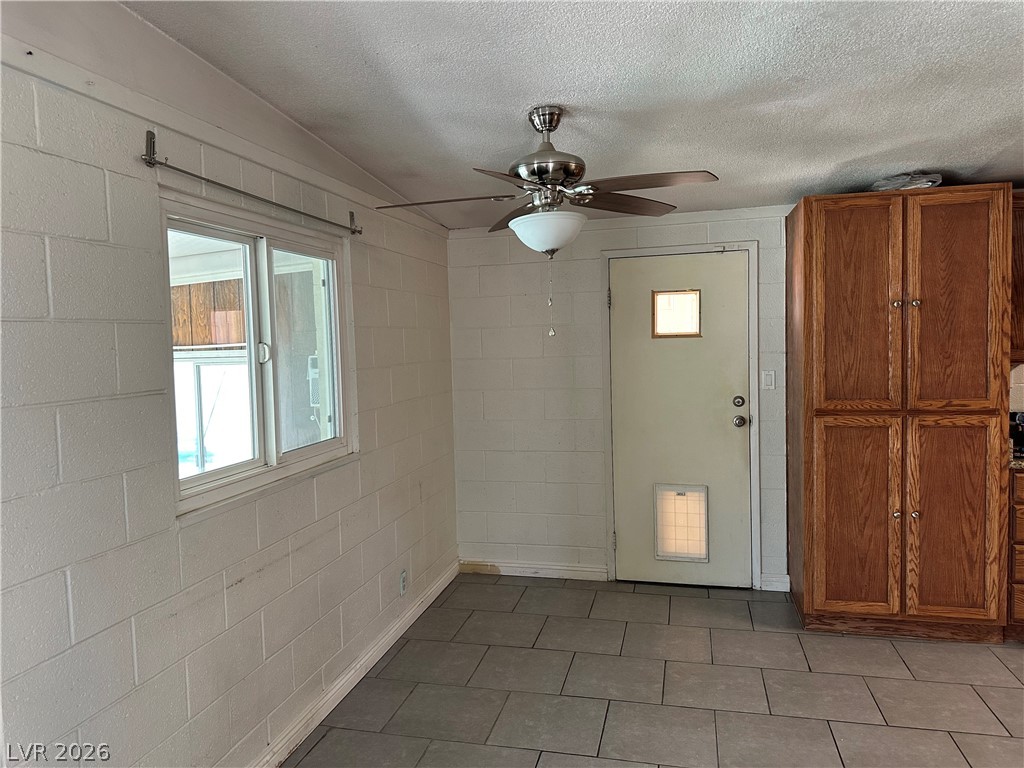 1571 Serenada Avenue Las Vegas NV 89169