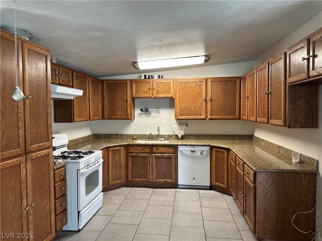 1571 Serenada Avenue Las Vegas NV 89169