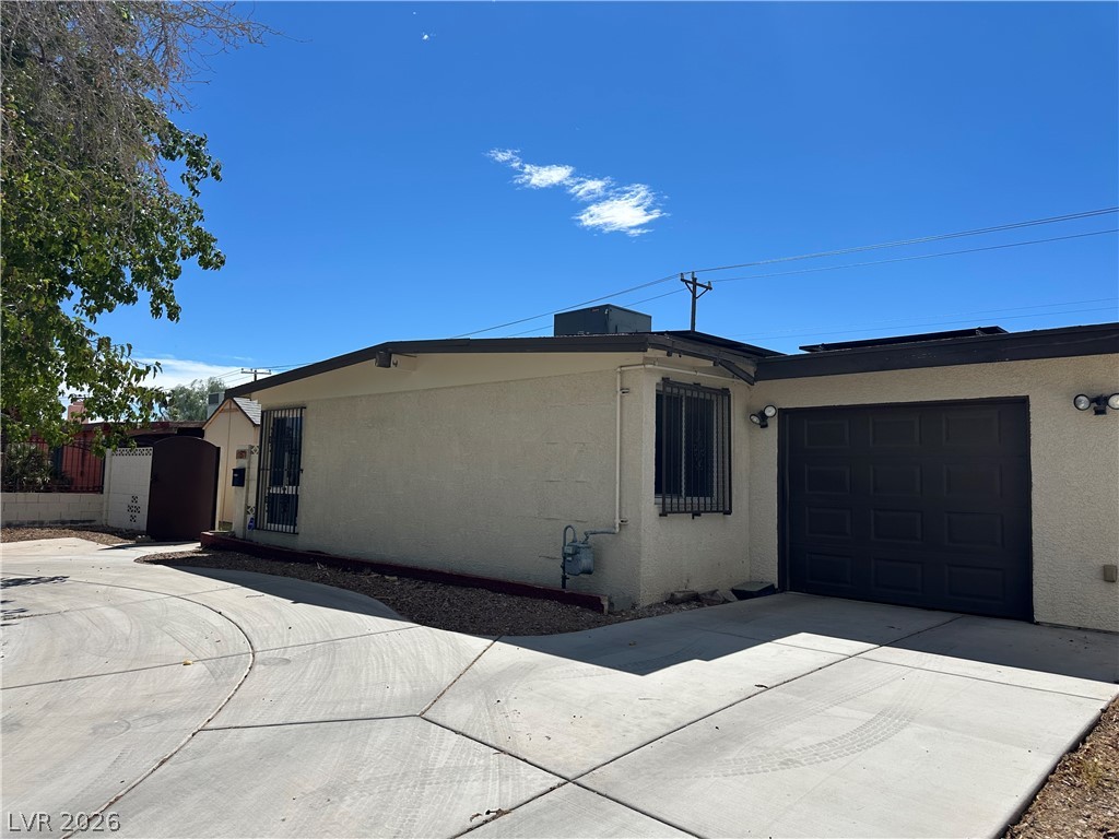 1571 Serenada Avenue Las Vegas NV 89169