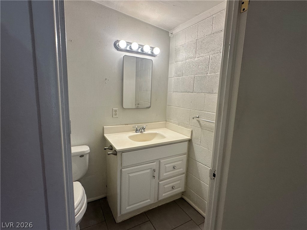 1571 Serenada Avenue Las Vegas NV 89169