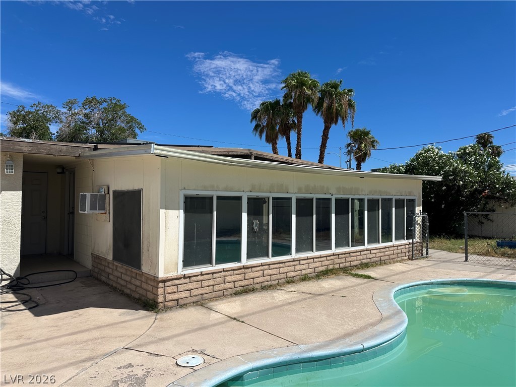 1571 Serenada Avenue Las Vegas NV 89169