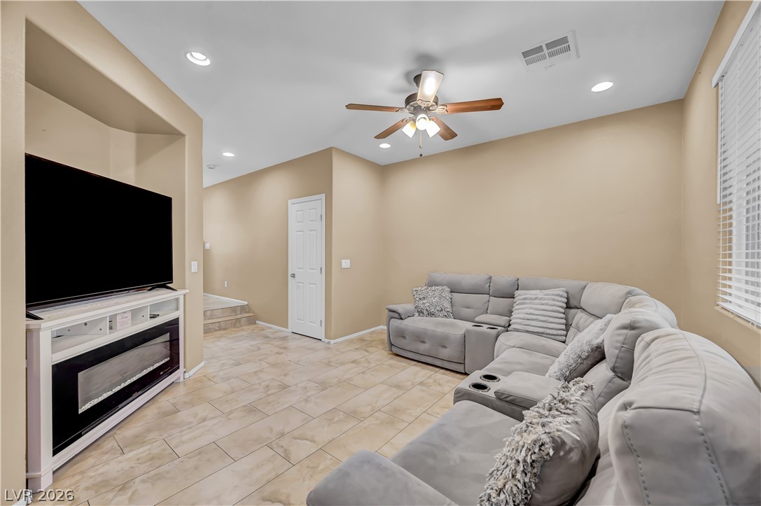 7466 Speedwell Cavern Street Las Vegas NV 89139