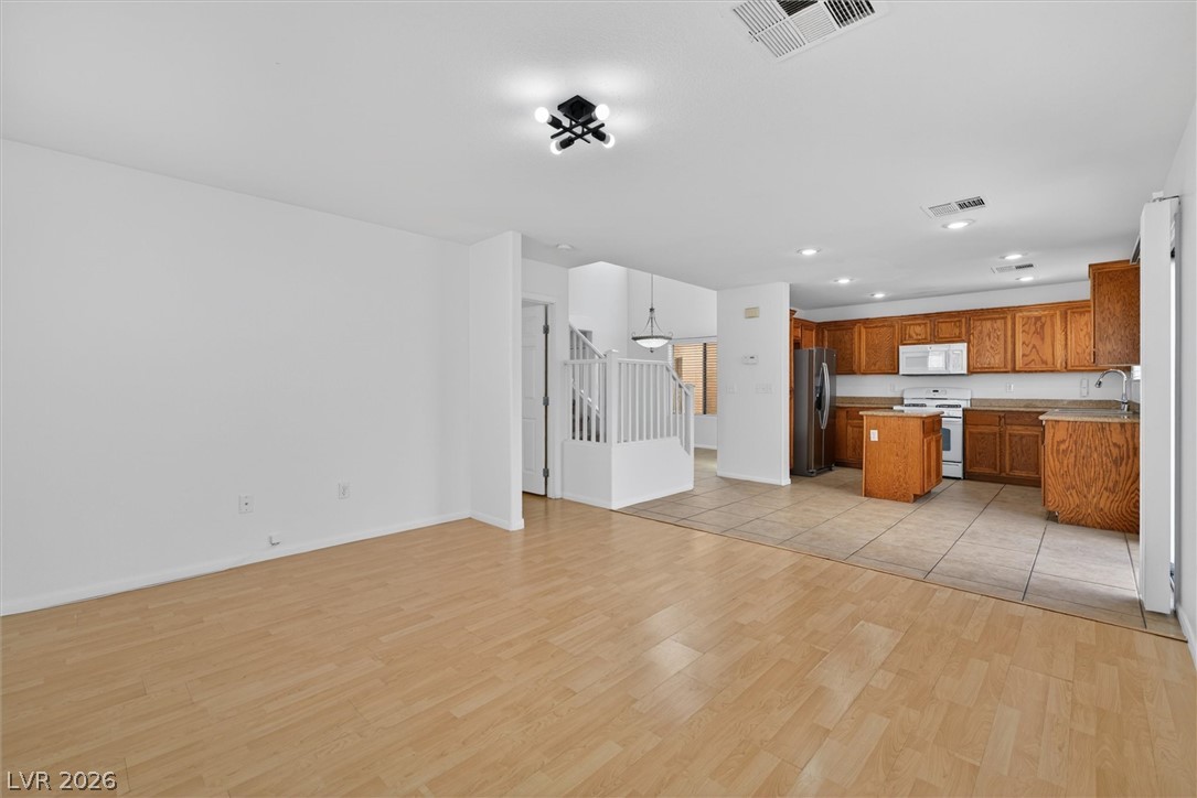 5629 Vassar Meadow Street Las Vegas NV 89148