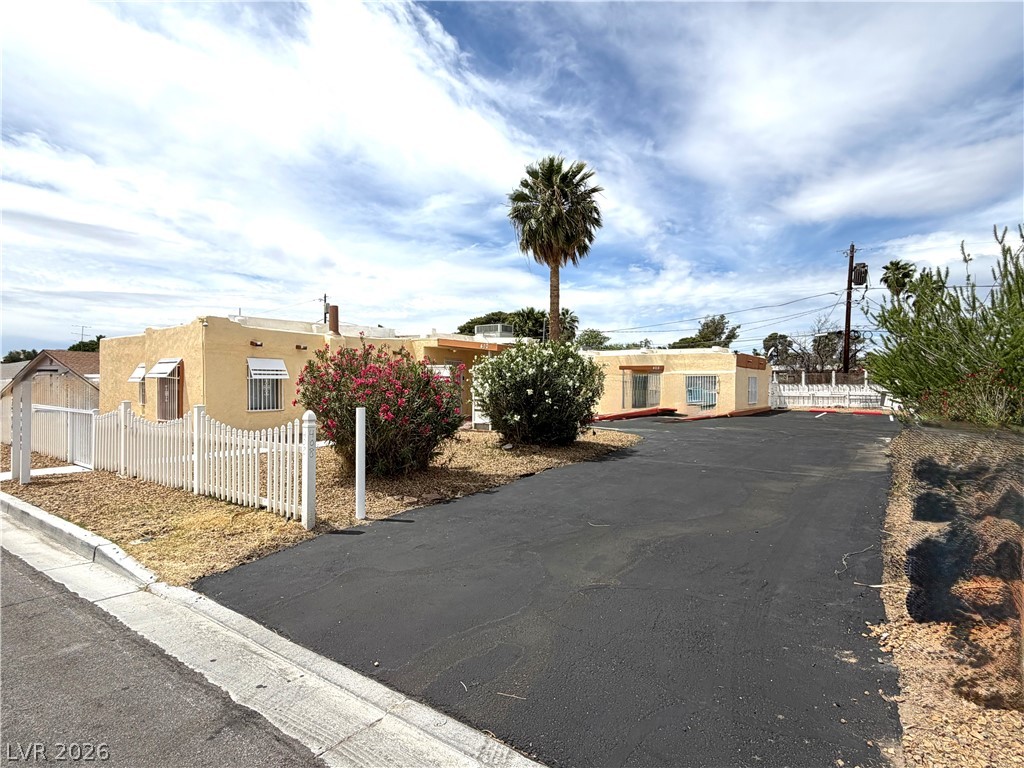 408 Vandalia Street Las Vegas NV 89106