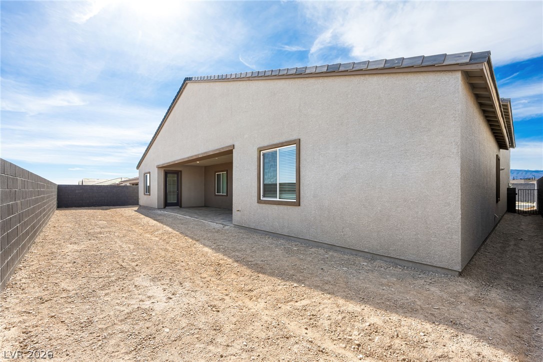 10142 Diana Summit Street Las Vegas NV 89143