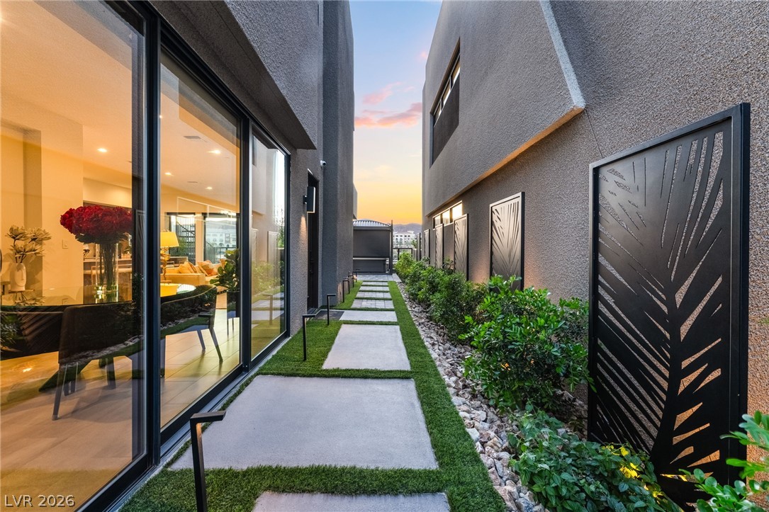 16 Heron Harbour Drive Henderson NV 89011