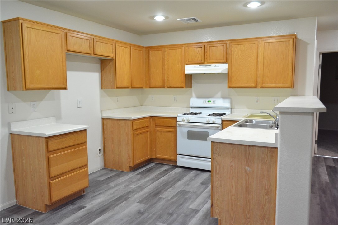 7537 Redwood Point Street Las Vegas NV 89139