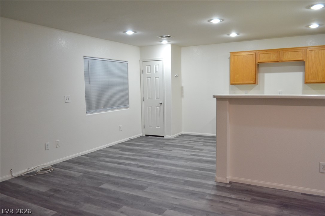7537 Redwood Point Street Las Vegas NV 89139