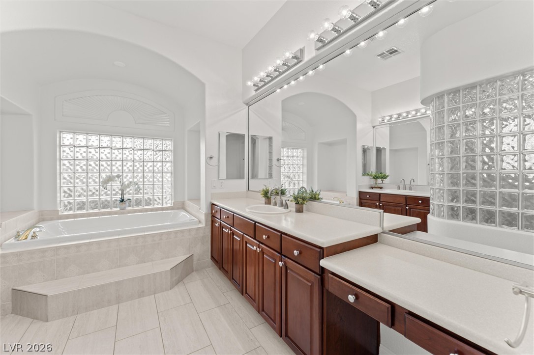 9429 Queen Charlotte Drive Las Vegas NV 89145