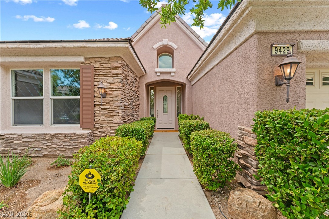 9429 Queen Charlotte Drive Las Vegas NV 89145