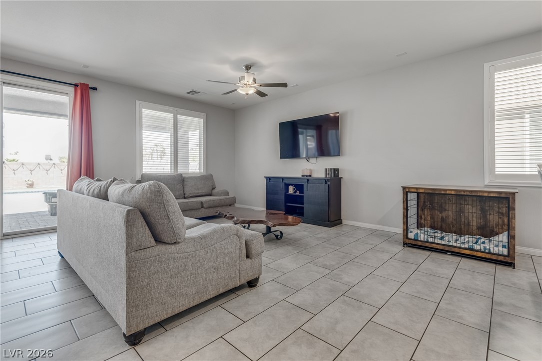 9273 Bluemist Falls Street Las Vegas NV 89123