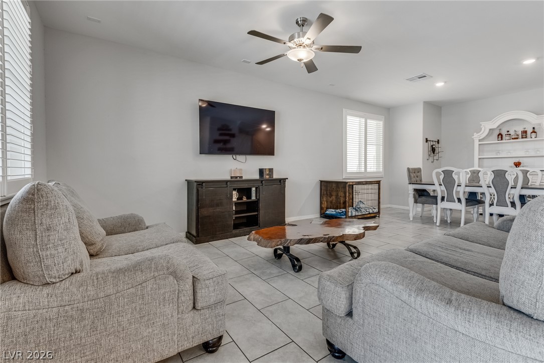 9273 Bluemist Falls Street Las Vegas NV 89123