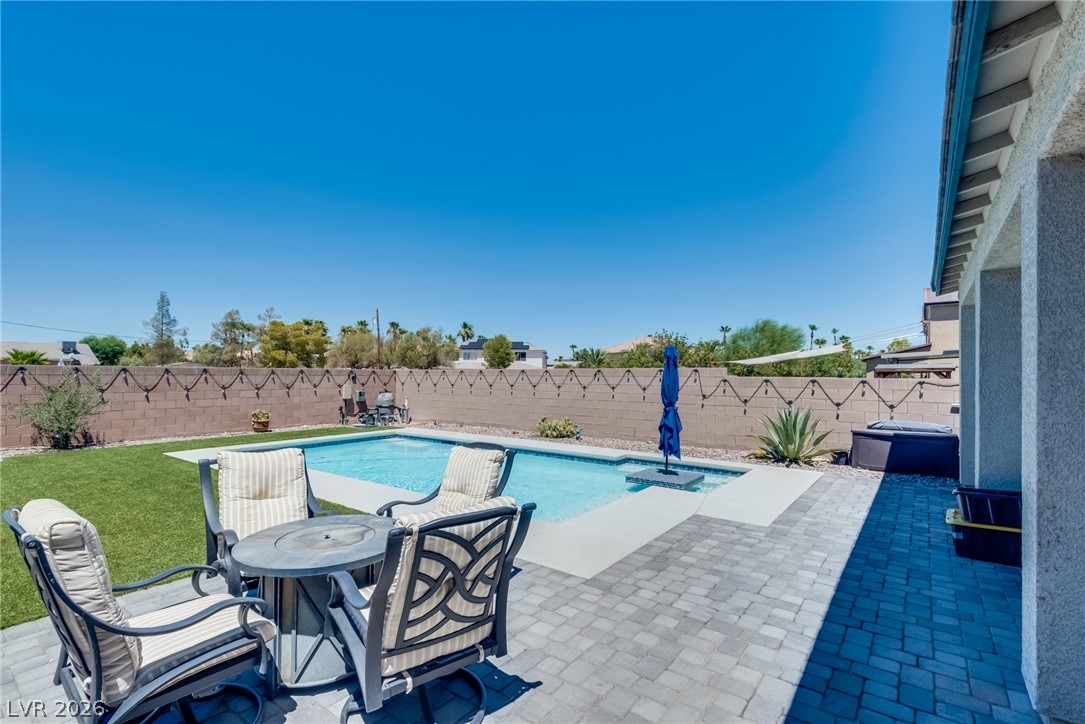 9273 Bluemist Falls Street Las Vegas NV 89123