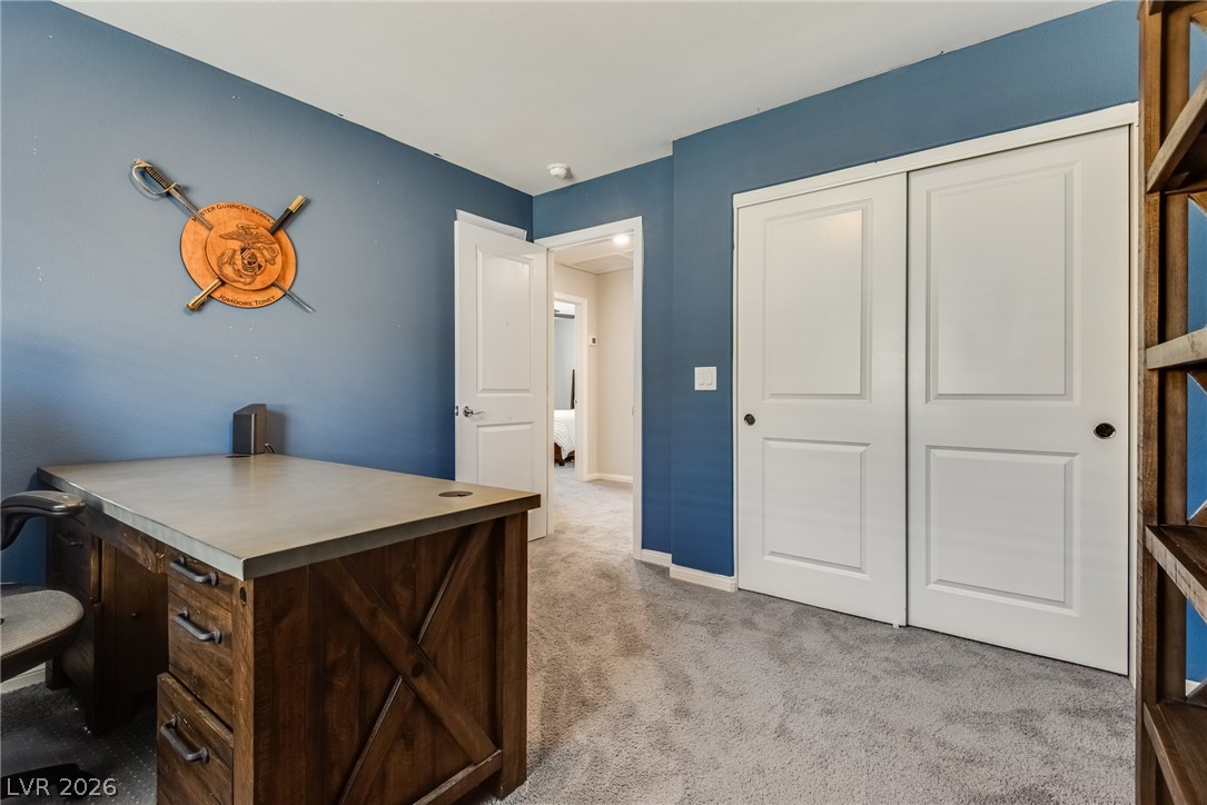 9273 Bluemist Falls Street Las Vegas NV 89123