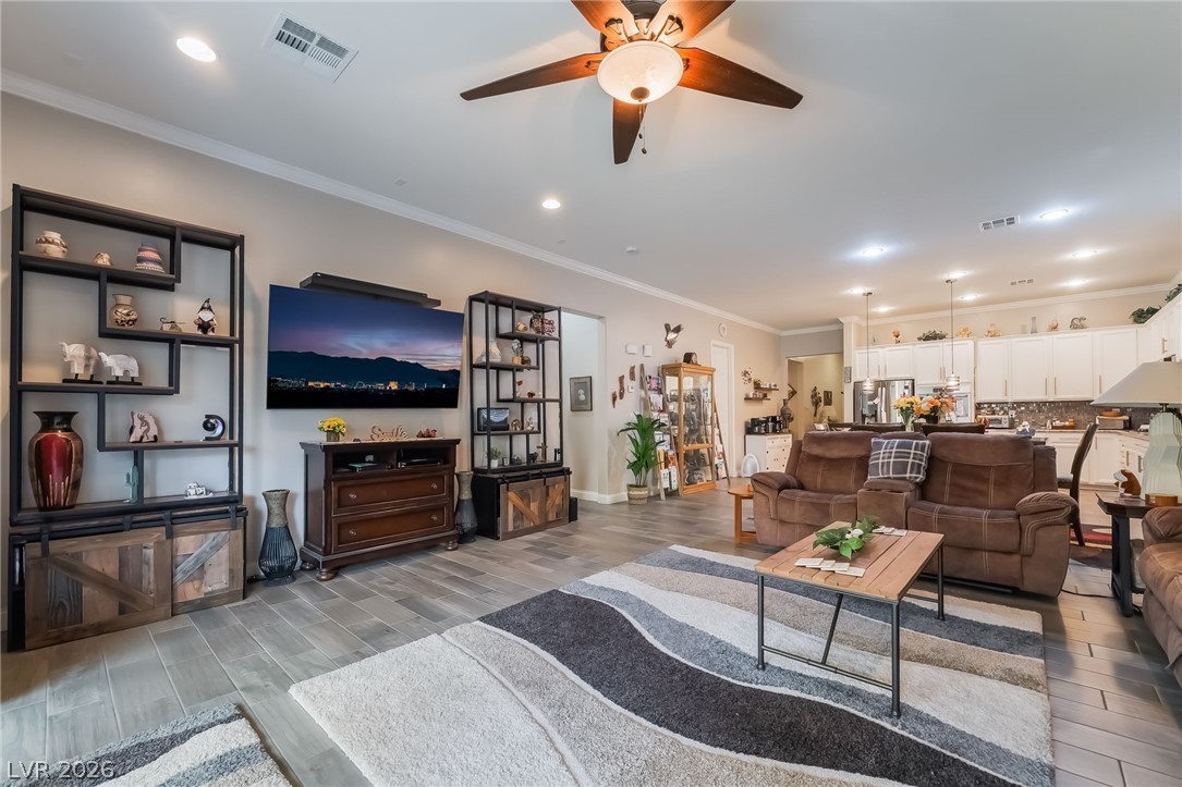 8651 Loretta Bay Street Las Vegas NV 89178
