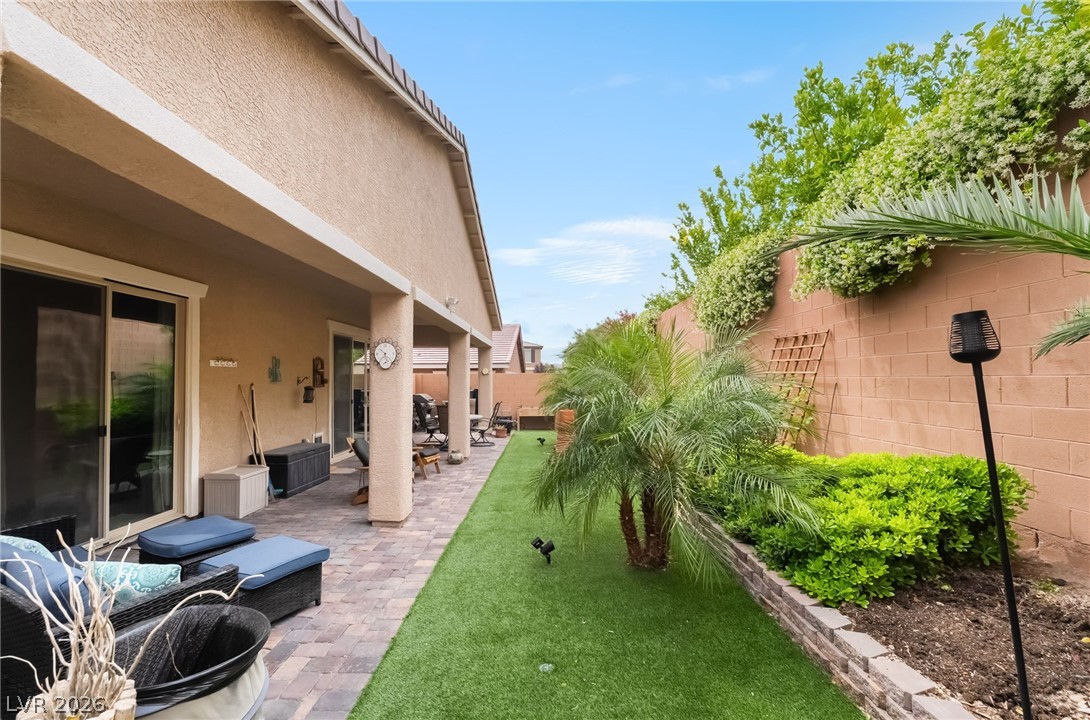 8651 Loretta Bay Street Las Vegas NV 89178