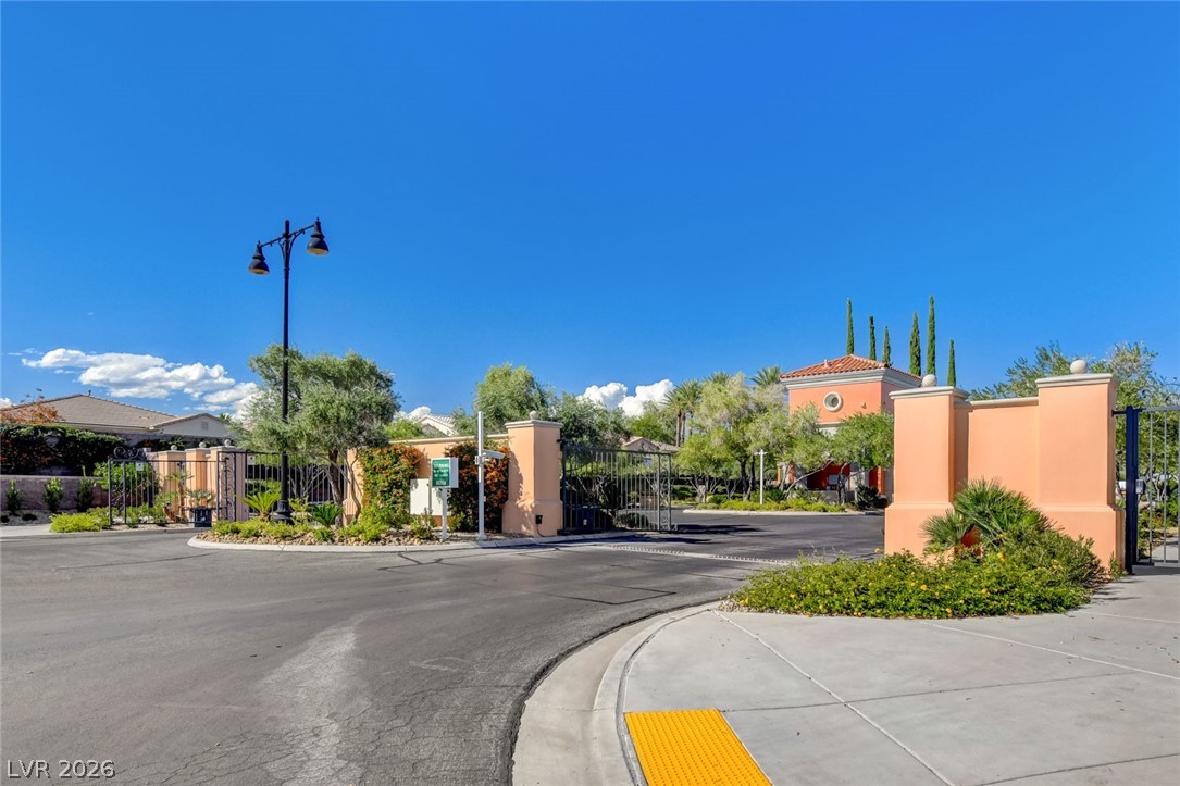 10227 Donde Avenue Las Vegas NV 89135
