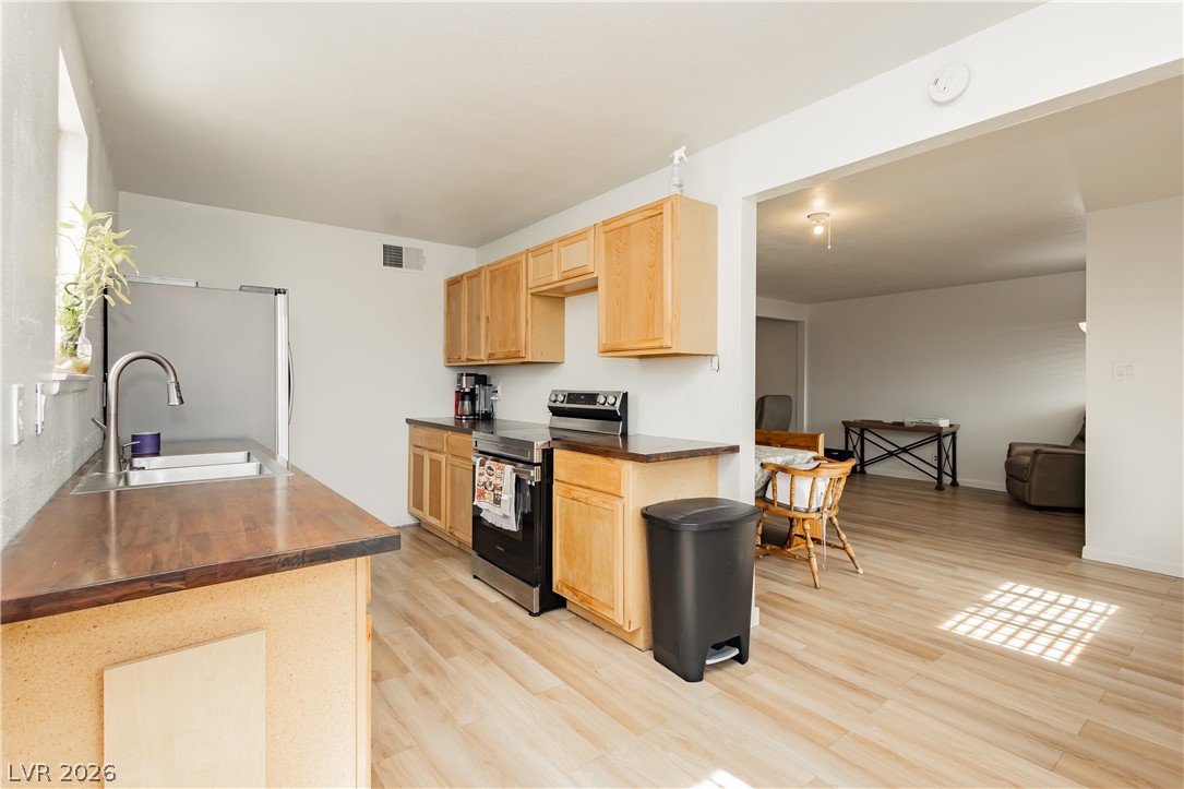 5128 Doe Avenue Las Vegas NV 89146