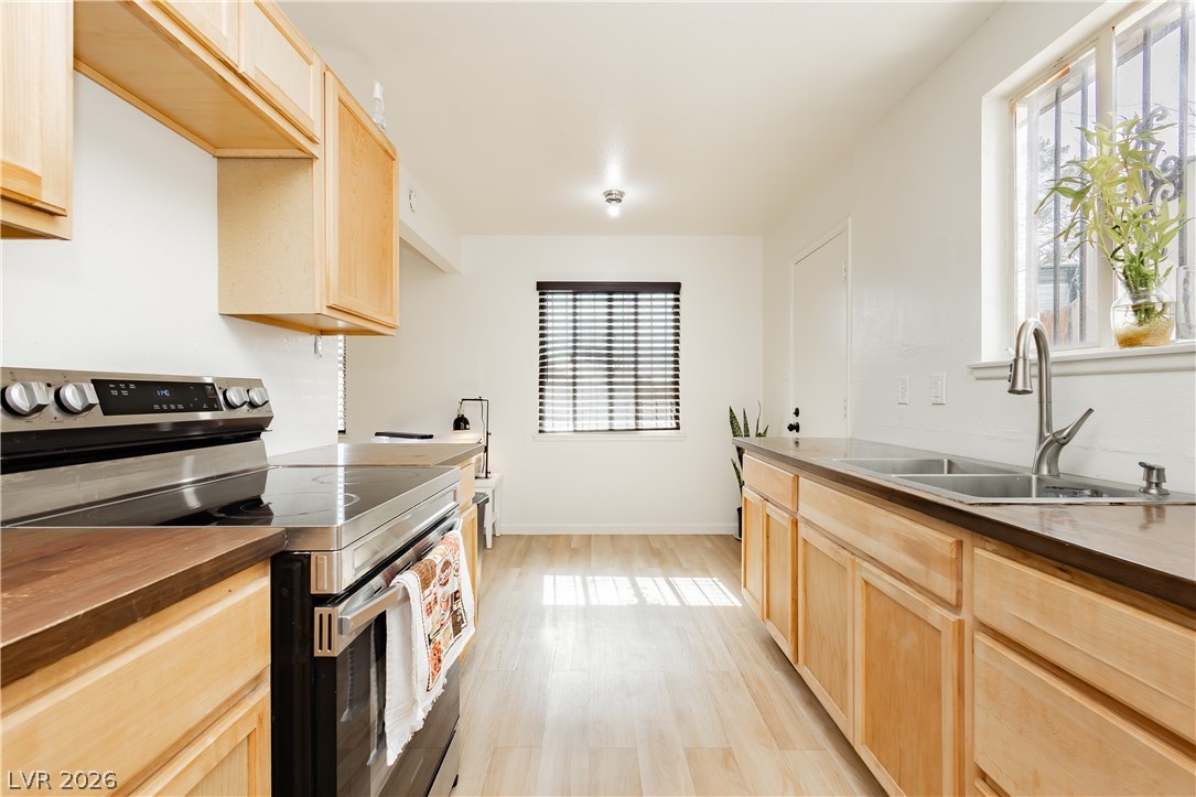 5128 Doe Avenue Las Vegas NV 89146