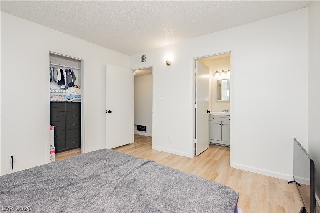5128 Doe Avenue Las Vegas NV 89146