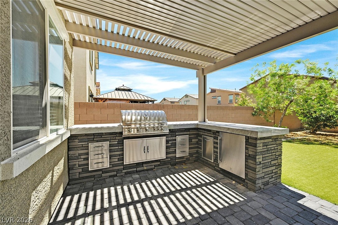 4519 Solitude Falls Avenue North Las Vegas NV 89084