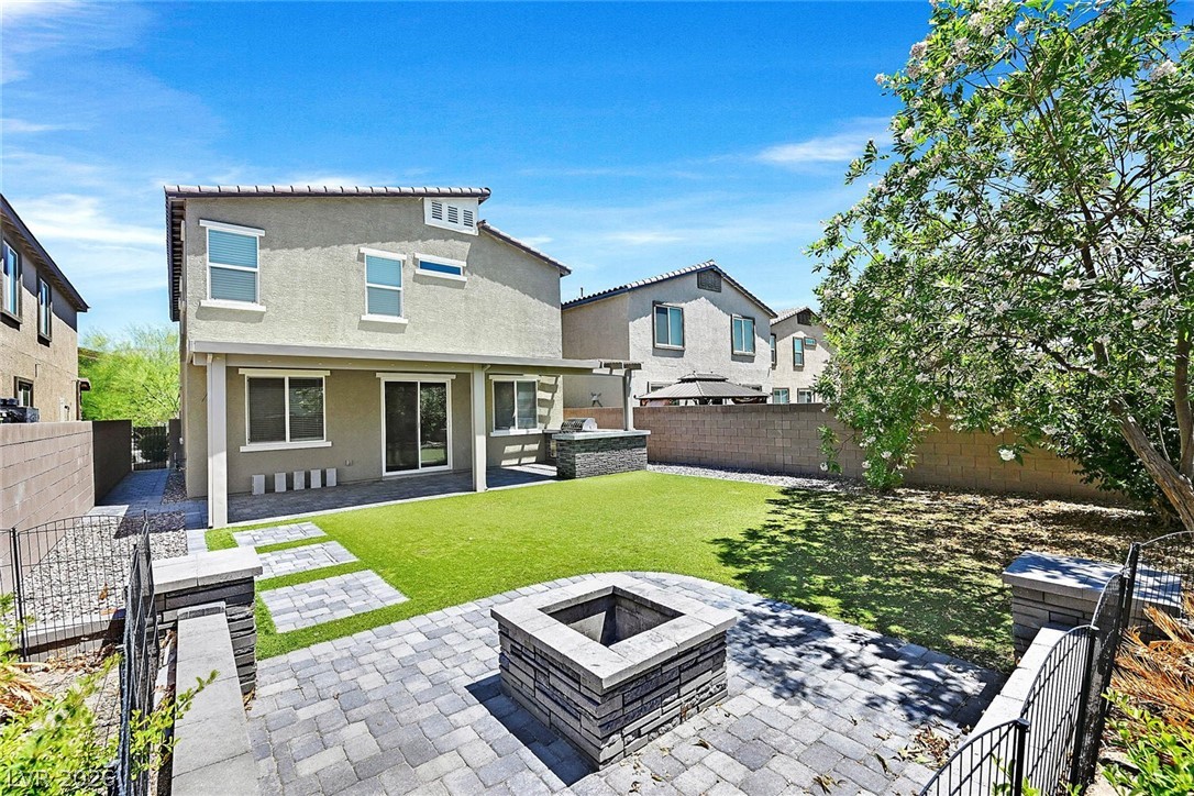 4519 Solitude Falls Avenue North Las Vegas NV 89084
