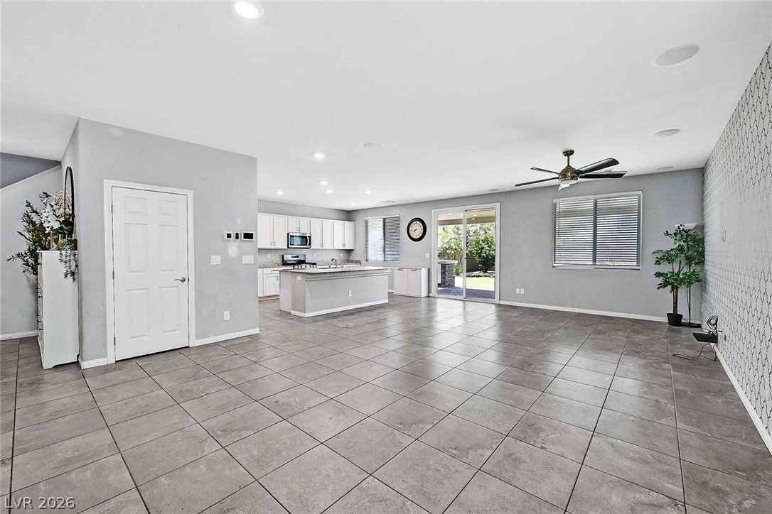 4519 Solitude Falls Avenue North Las Vegas NV 89084
