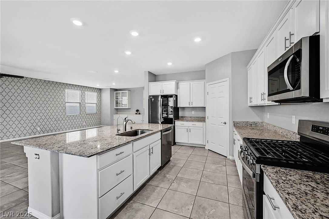 4519 Solitude Falls Avenue North Las Vegas NV 89084