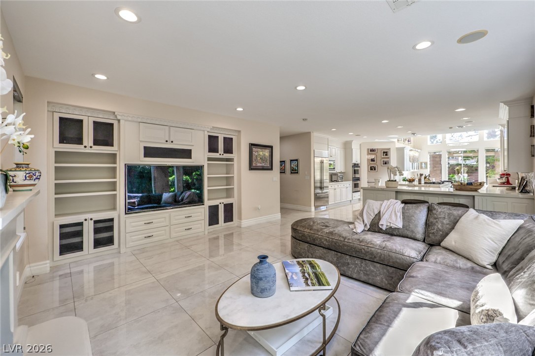 10201 Owls Peak Court Las Vegas NV 89144