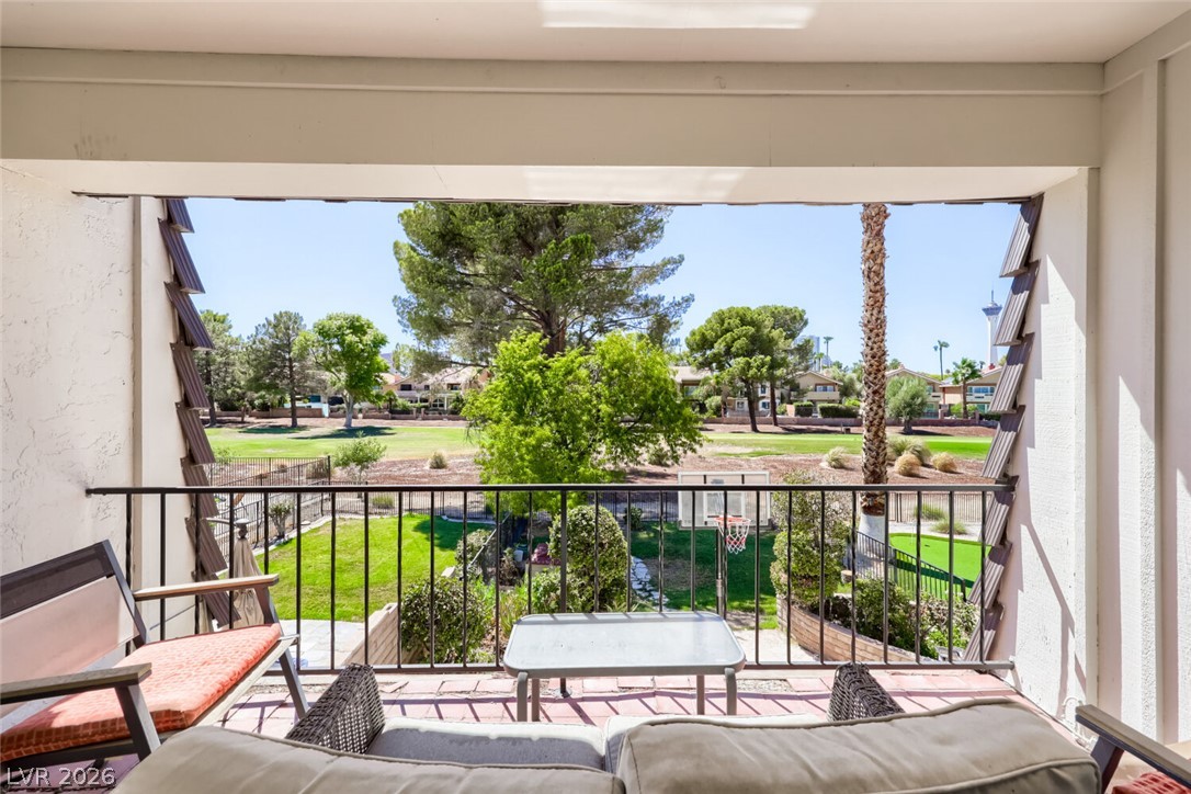 2951 Pinehurst Drive Las Vegas NV 89109
