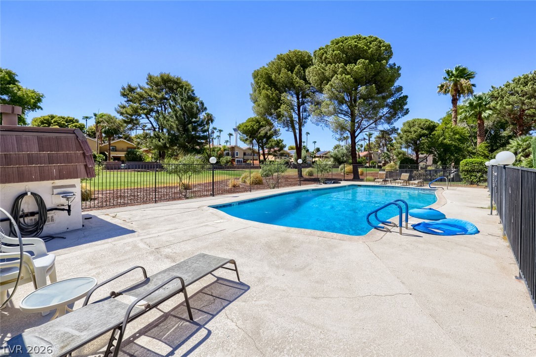 2951 Pinehurst Drive Las Vegas NV 89109