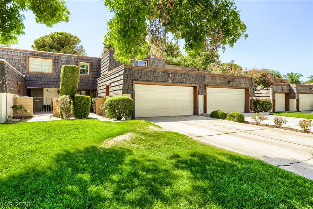 2951 Pinehurst Drive Las Vegas NV 89109