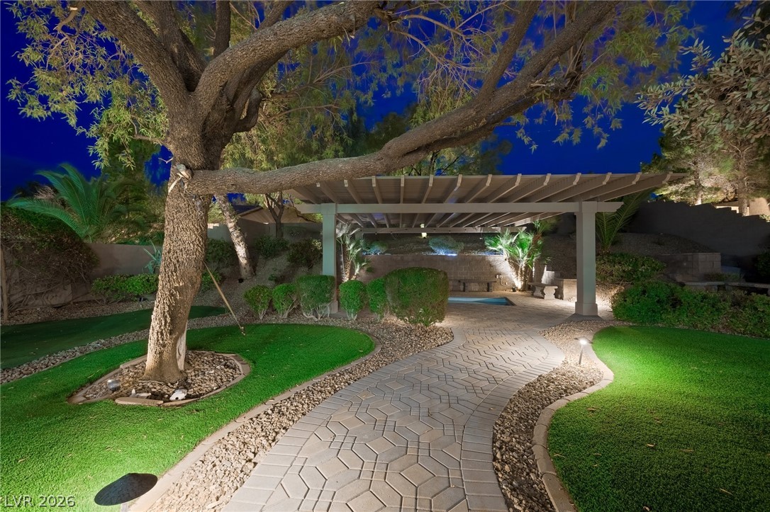 17 Winding Road Henderson NV 89052