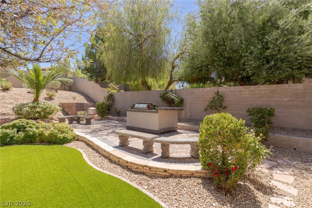 17 Winding Road Henderson NV 89052