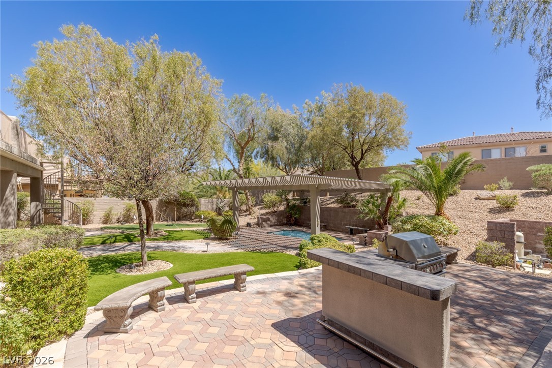 17 Winding Road Henderson NV 89052