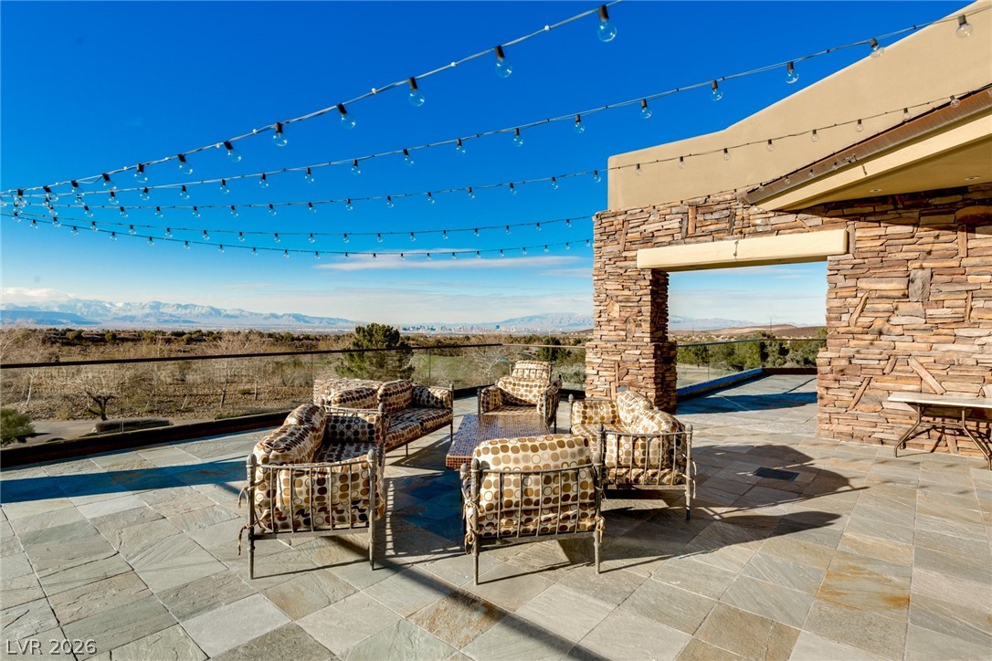 17 Winding Road Henderson NV 89052