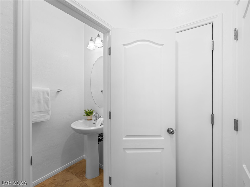 7373 Puddle Duck Street Las Vegas NV 89166