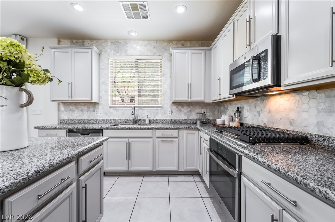 8169 Hafner Street Las Vegas NV 89178